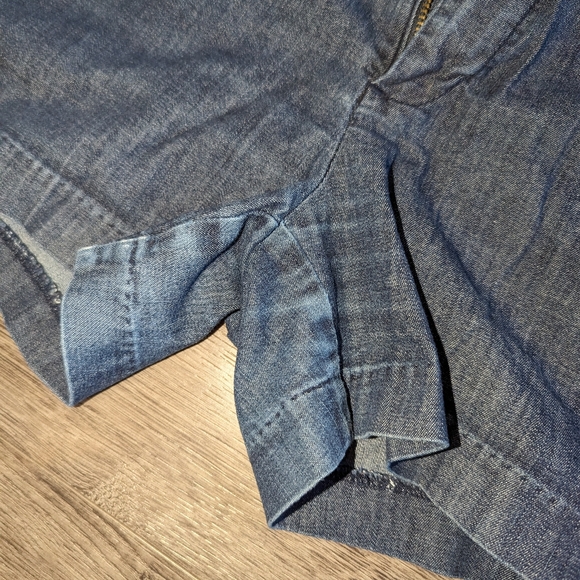 Banana Republic Jean Shorts - Picture 5 of 5